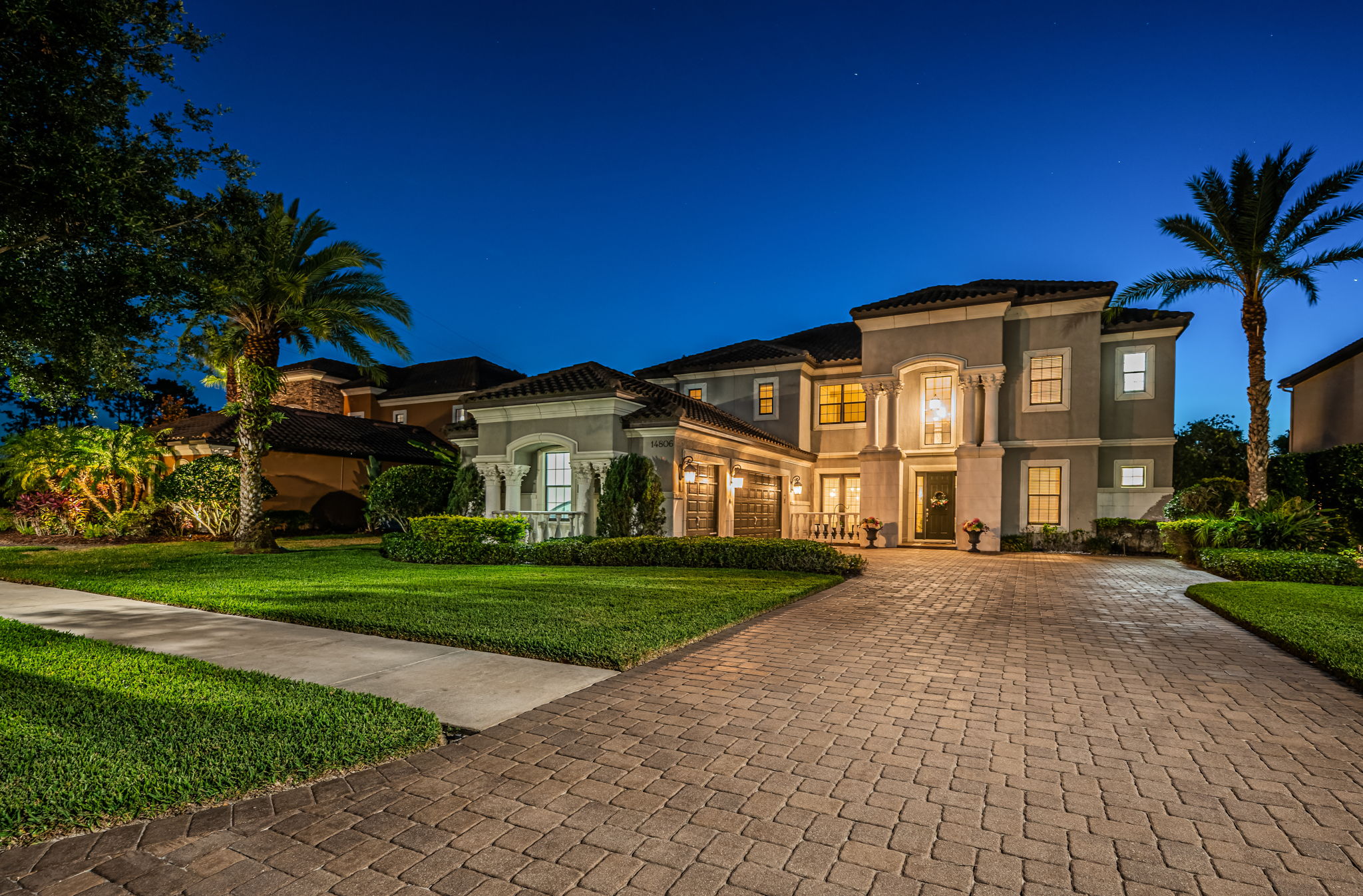 Front Exterior26