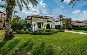 Front Exterior7