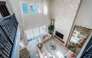 Upper Landing View3