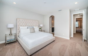 Upper Level Bedroom2b