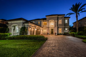 Front Exterior21