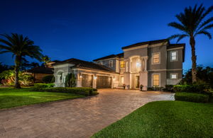 Front Exterior29