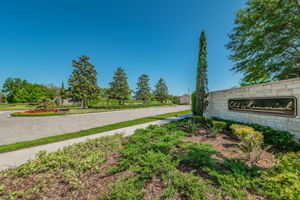 Old Memorial Gated Entry6