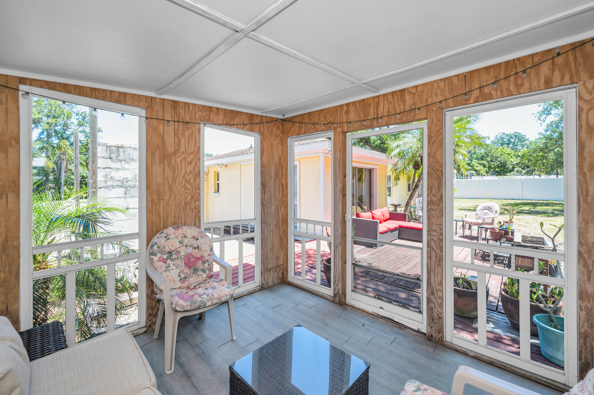 Screened Sun Room4