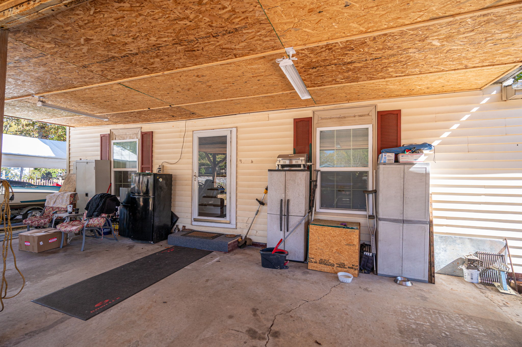  Photo 44