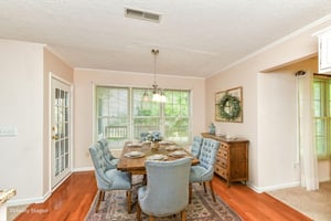 DSC_0305 virtually staged.jpeg