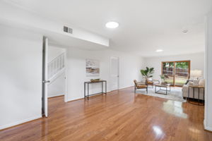 Entry/lwr level family room opens to fenced bckyrd