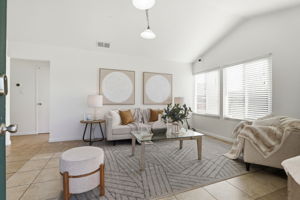 006_f8_1482 La Boheme Way