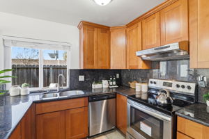 011_f8_1482 La Boheme Way