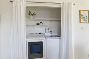 021_f8_1482 La Boheme Way