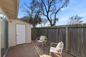 022_f8_1482 La Boheme Way