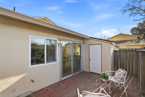 023_f8_1482 La Boheme Way