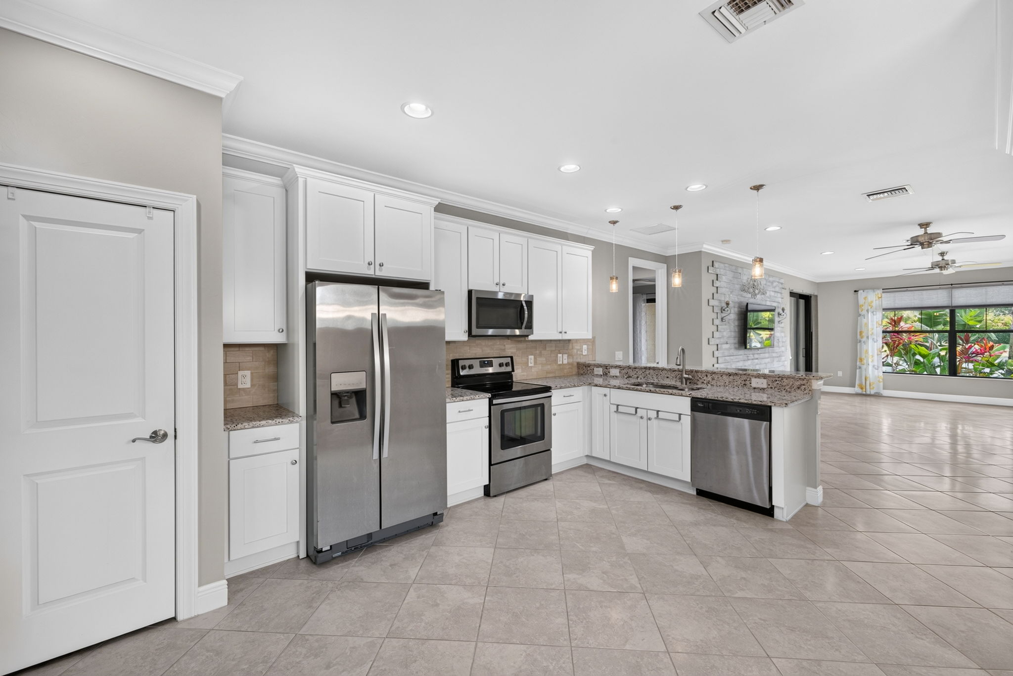Kitchen 3 of 3