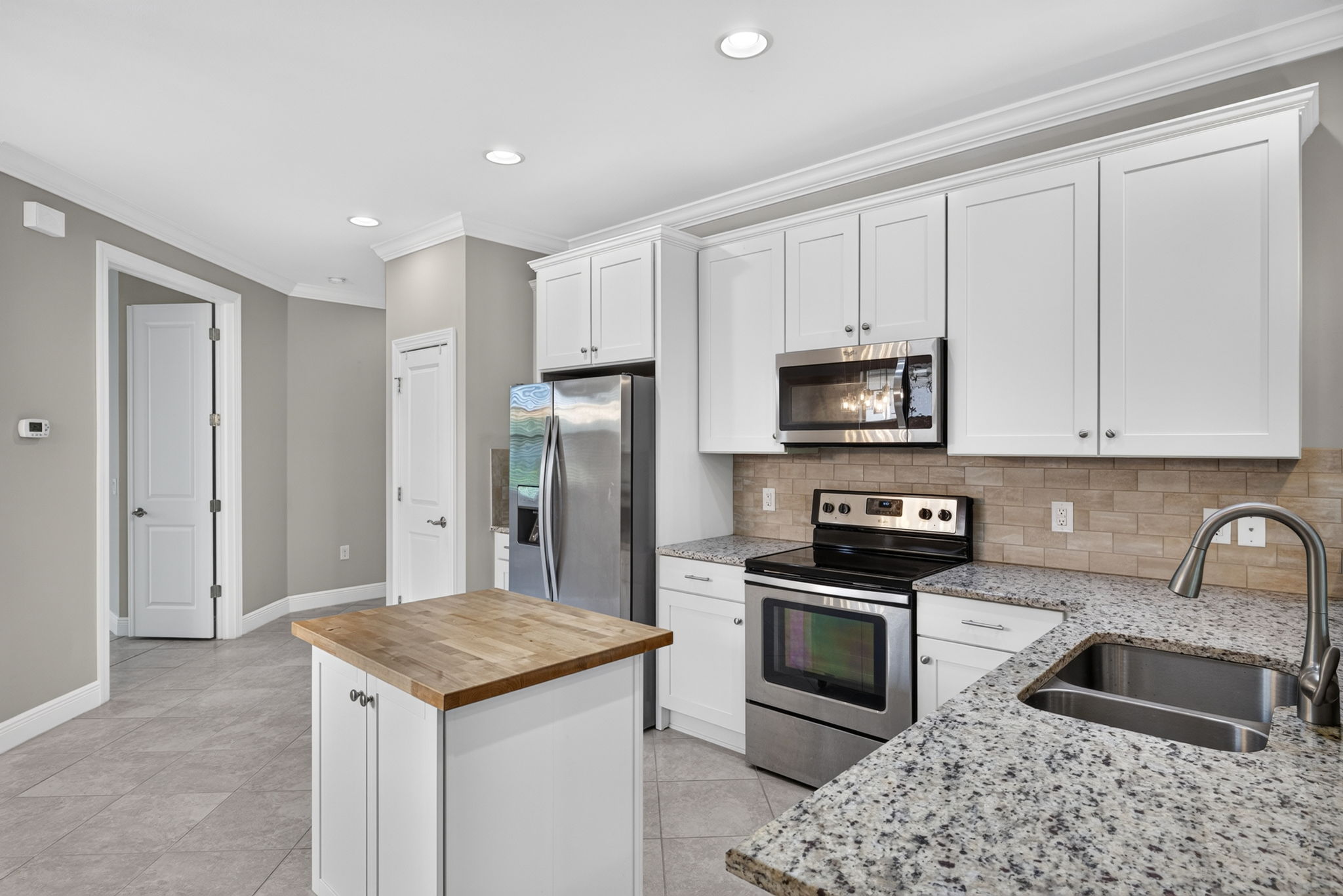 Kitchen 1 of 3