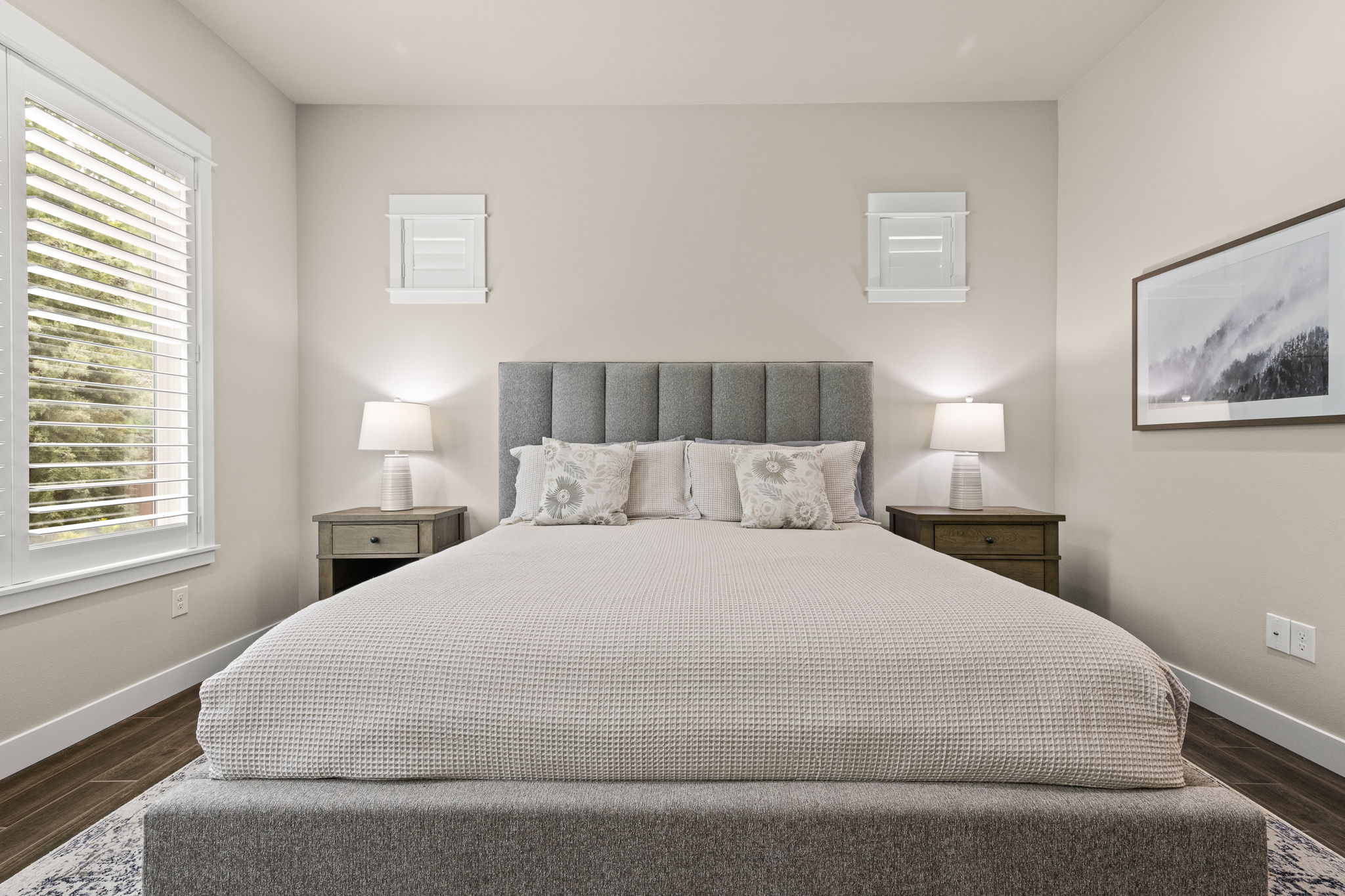 King size accomodations in primary suite