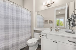 Ensuite guest bath
