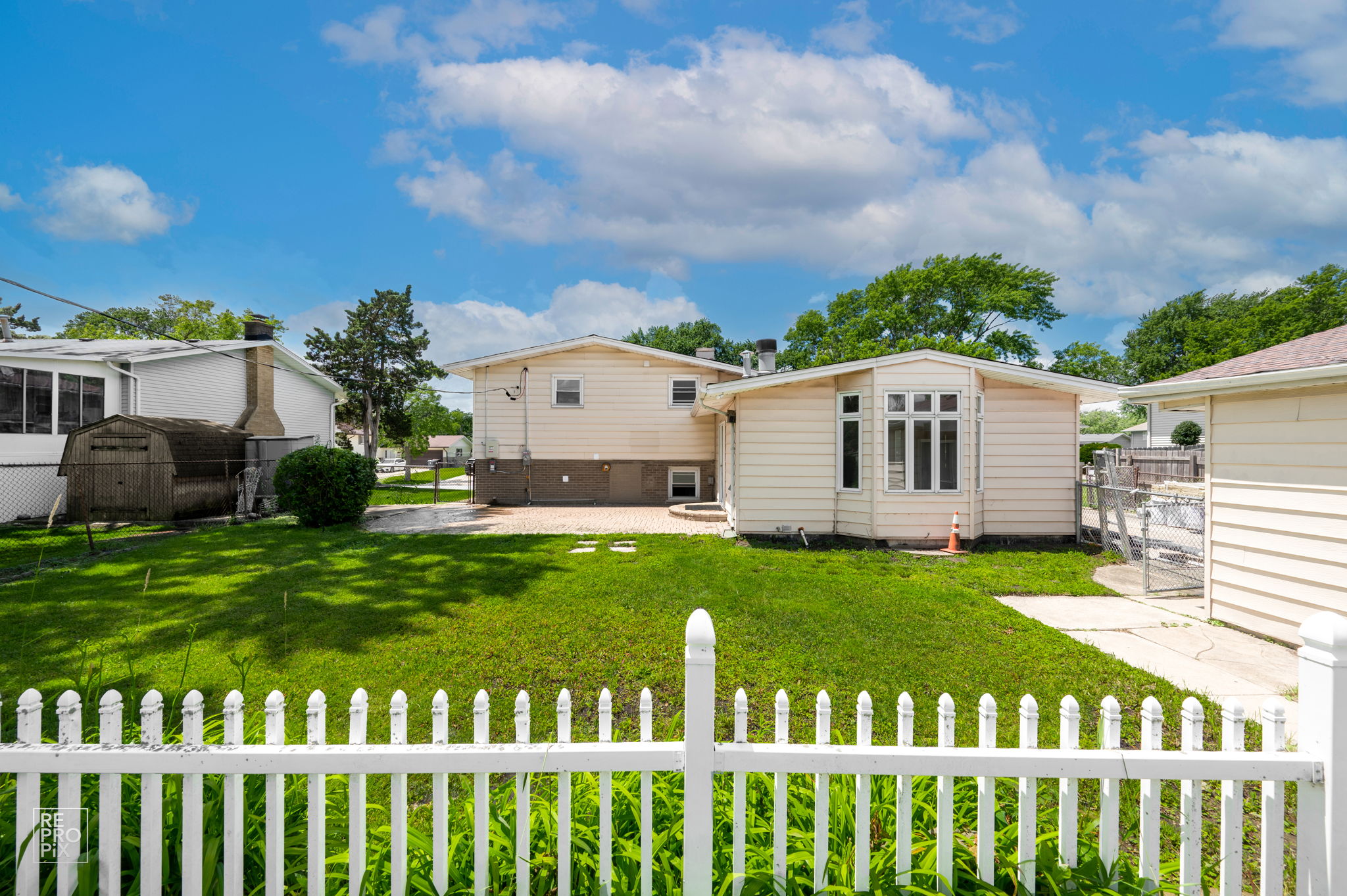 14528 Parkside Ave, Oak Forest, IL 60452_010
