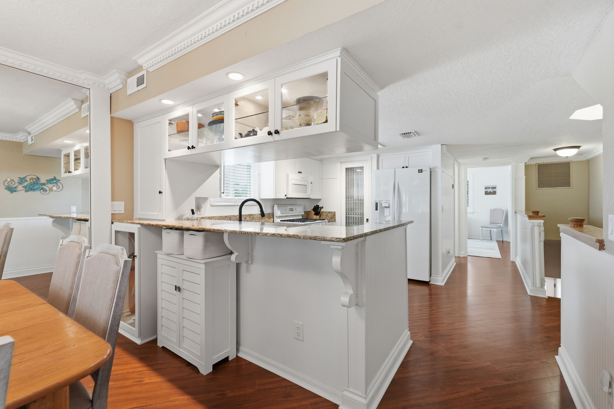 Additional Built in Glass Wine Cabinet & Upper Cabinet