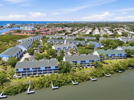Shared Day Docks on Canal/Intercoastal/Gulf View to the North