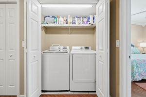 Laundry area between the 2 bedrooms on this floor