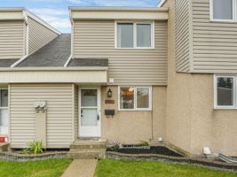  Photo 0