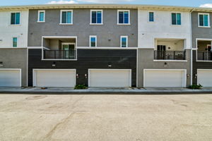 So Cal - Cabrilla at Ponte Vista - 1484 Sandbar Ln Los Angeles CA 90732 - 050