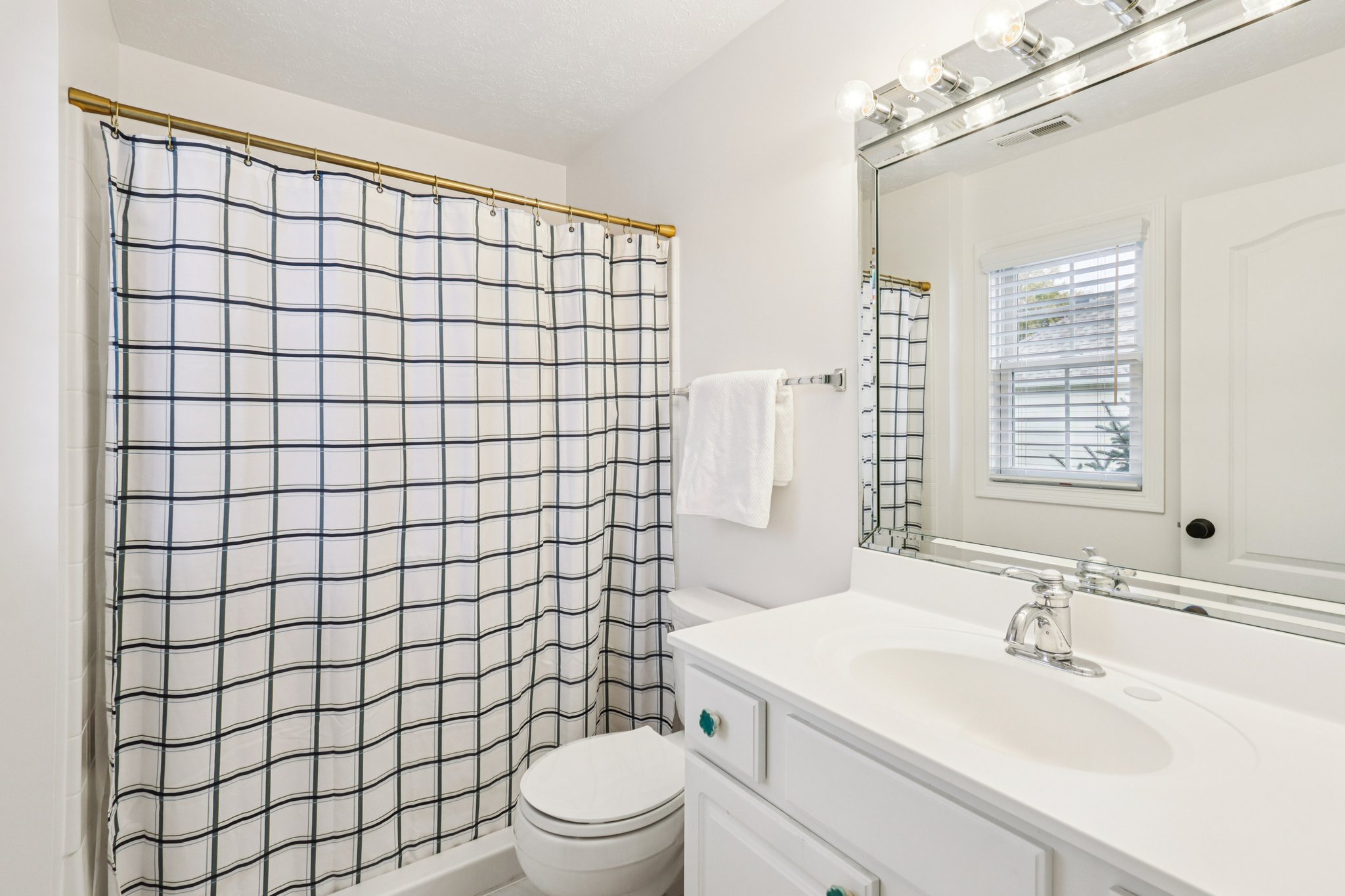 Bixby Dr-S0311-034.jpg