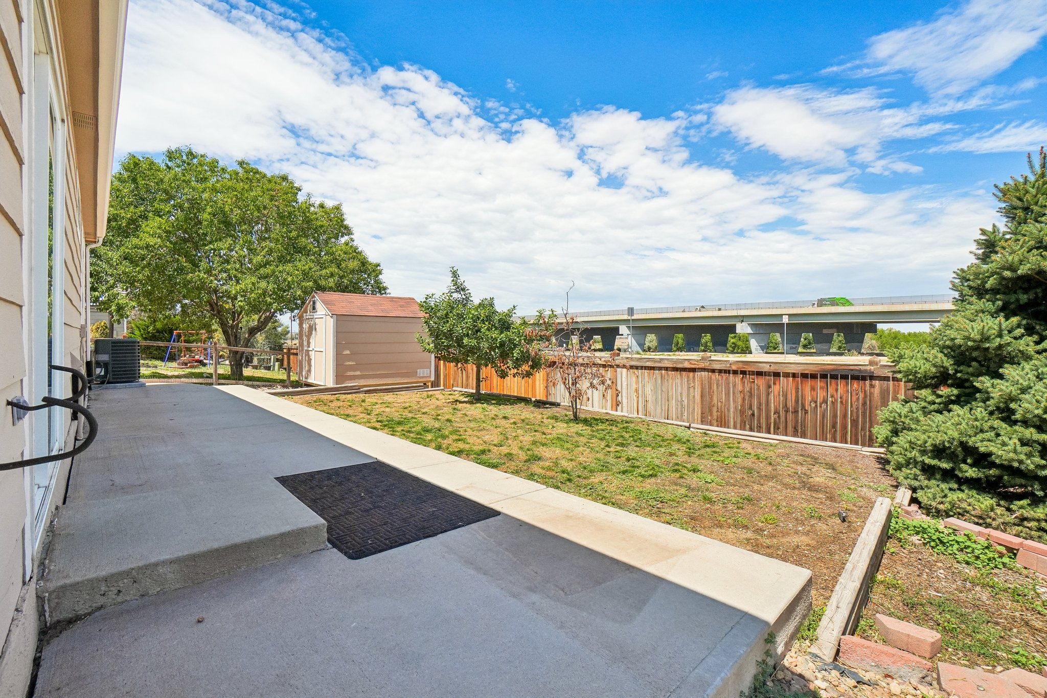 E 119th Ave-S2008-026.jpg