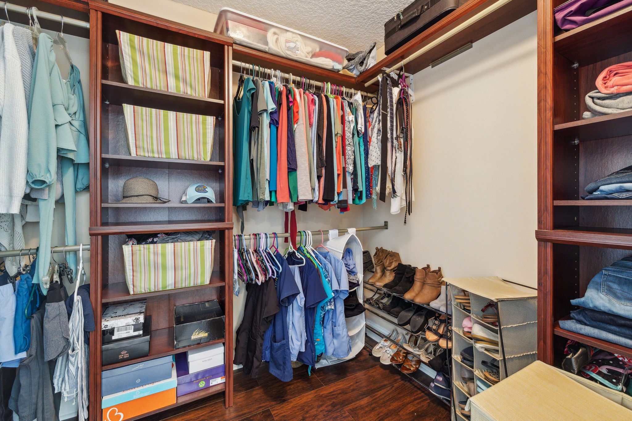 Primary Bedroom Closet