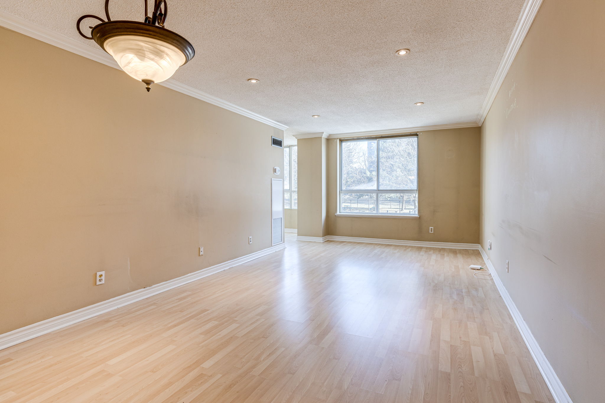 Mississauga property showcase — delivered property photograph 6