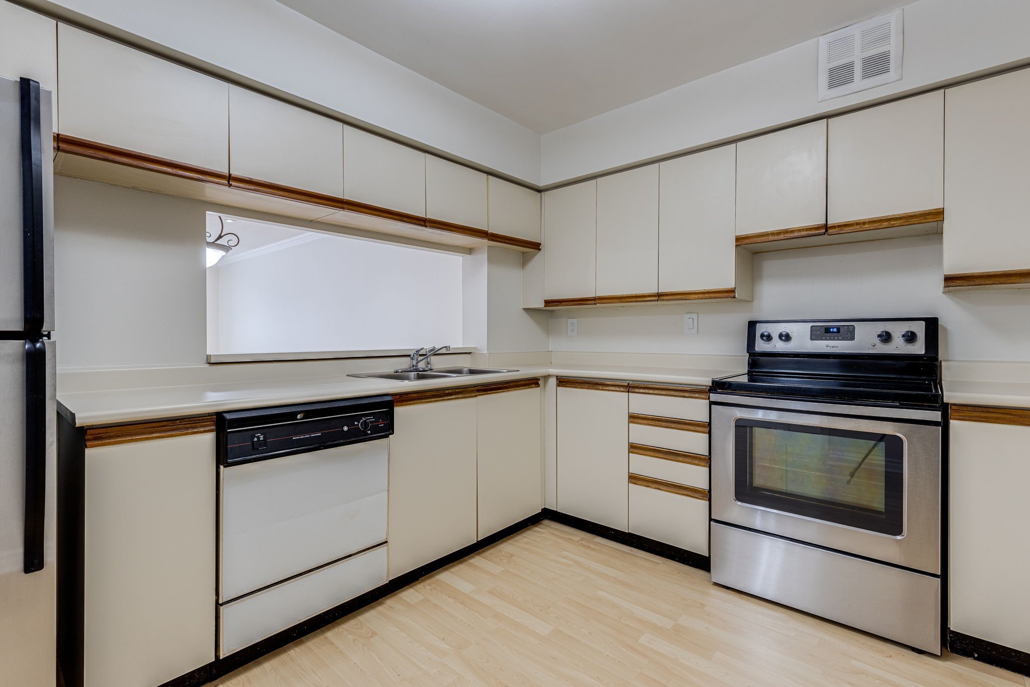 Mississauga property showcase — delivered property photograph 4