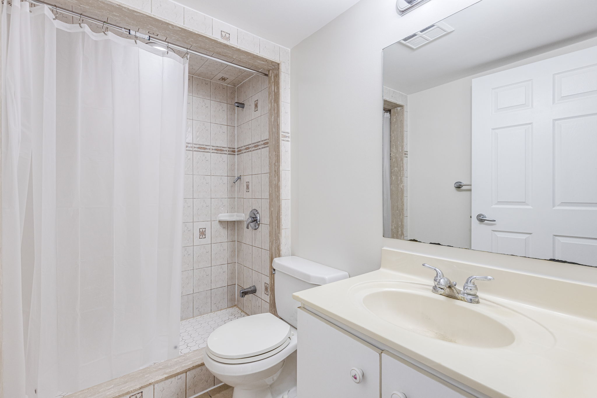 Mississauga property showcase — delivered property photograph 17