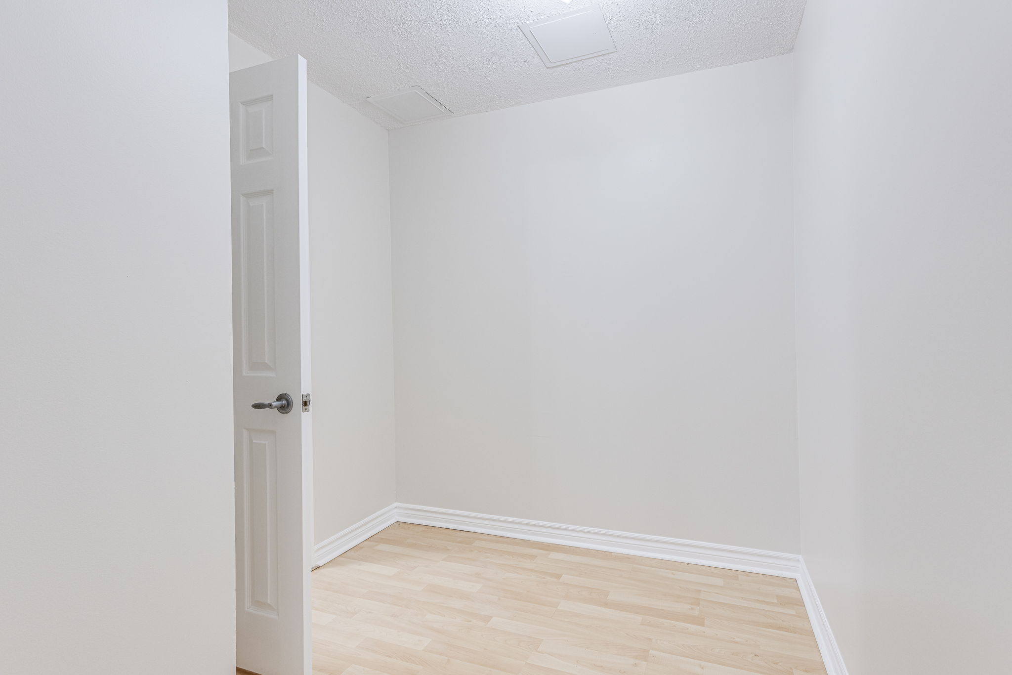 Mississauga property showcase — delivered property photograph 21