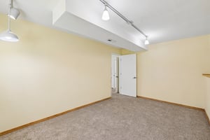 SE 11th St-S1905-033.jpg