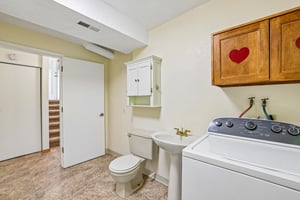 SE 11th St-S1905-038.jpg