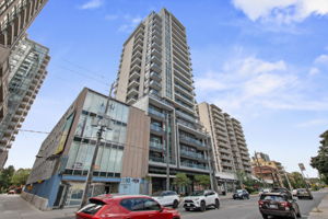 1486 Bathurst St 1204, Toronto ON