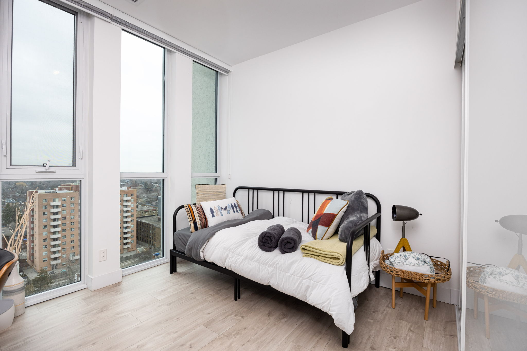 Toronto property showcase — delivered property photograph 8