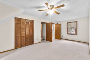 29. Upper bedroom.jpg