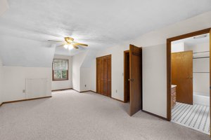 30. Upper bedroom.jpg