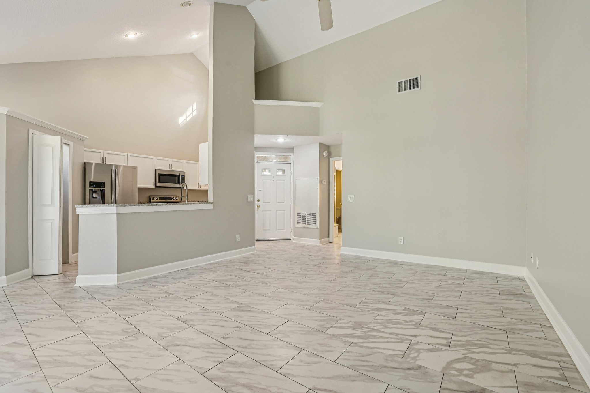 Farrindon Cir-S2611-008.jpg