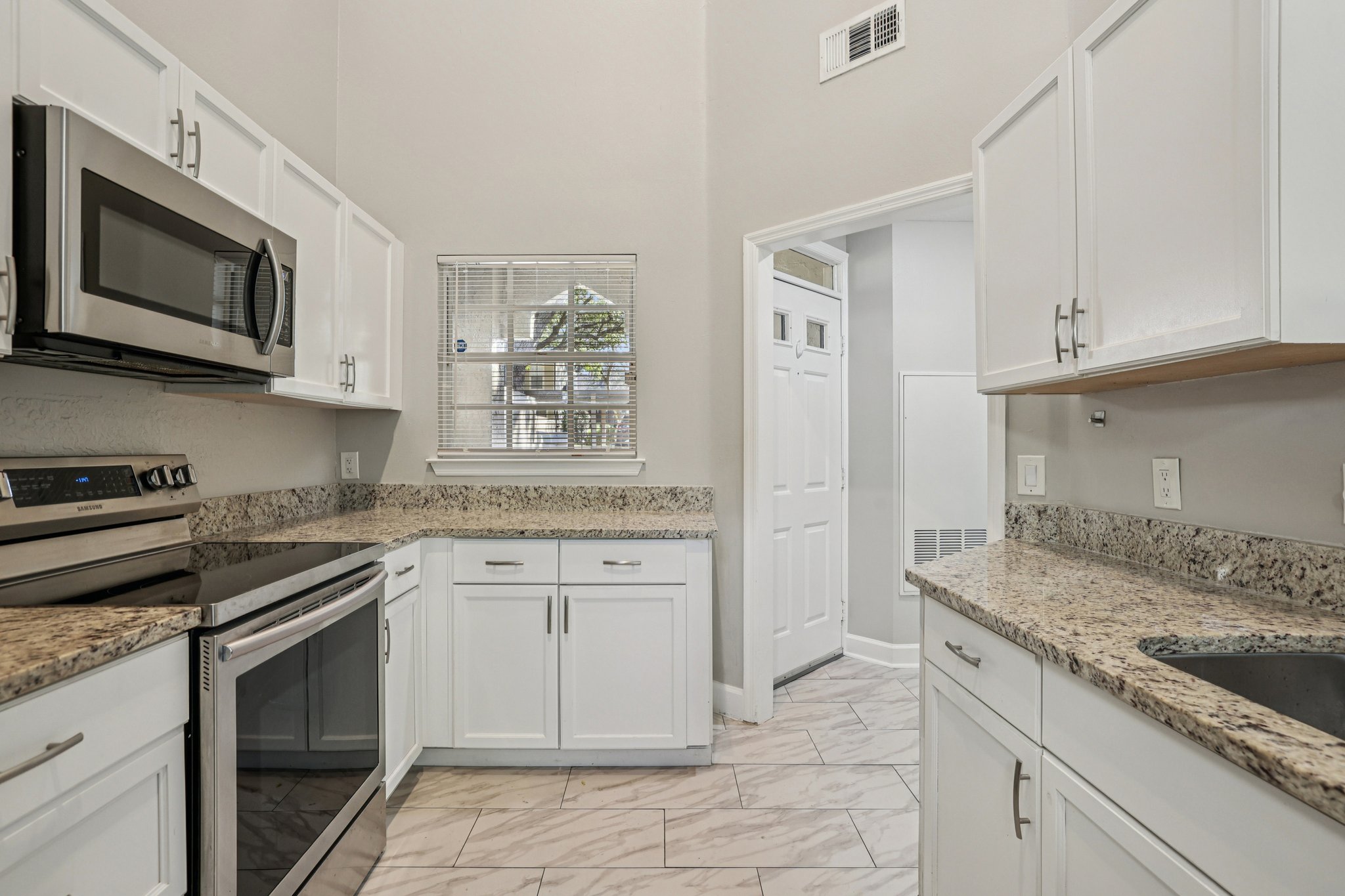 Farrindon Cir-S2611-016.jpg