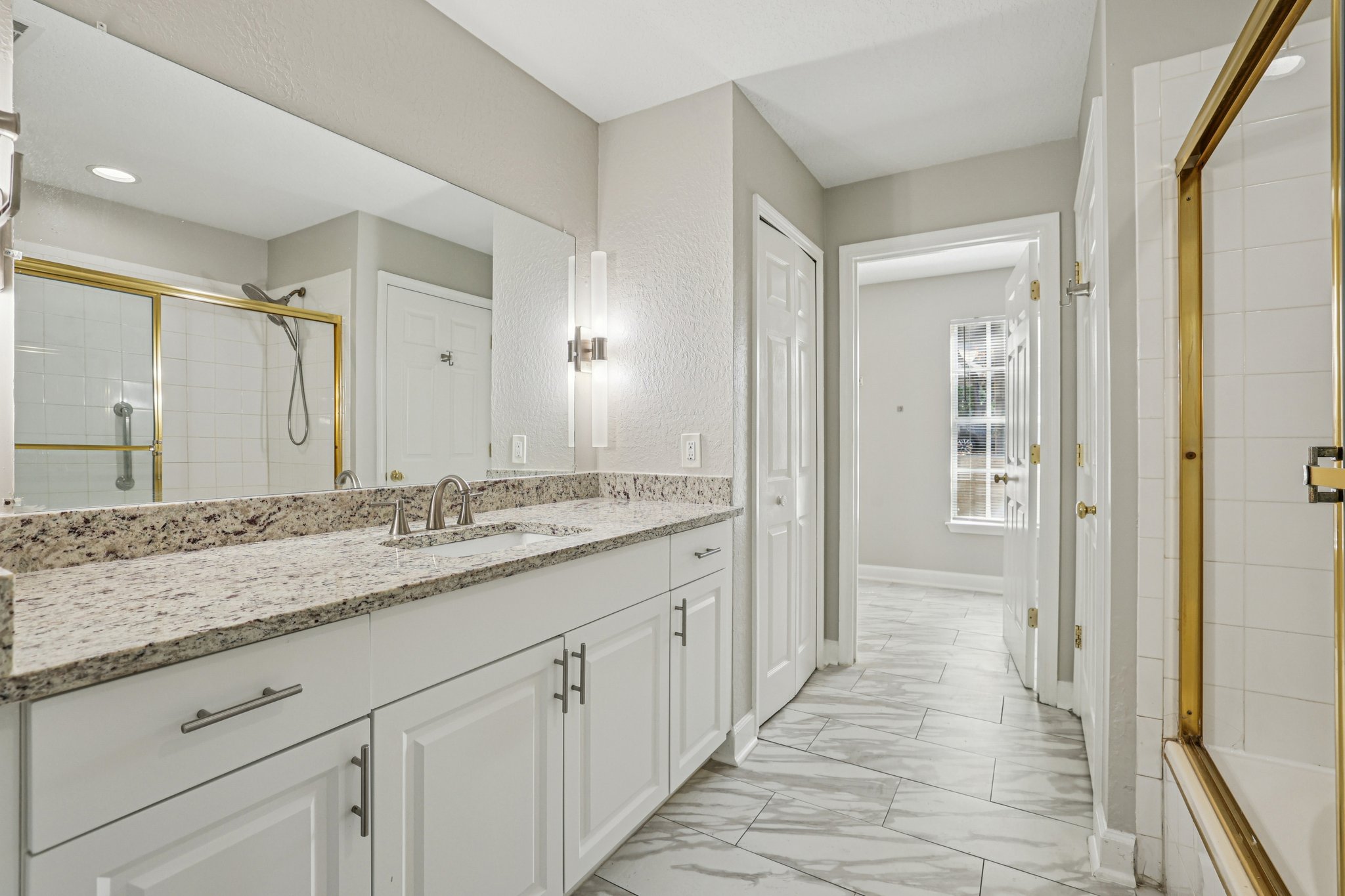 Farrindon Cir-S2611-022.jpg