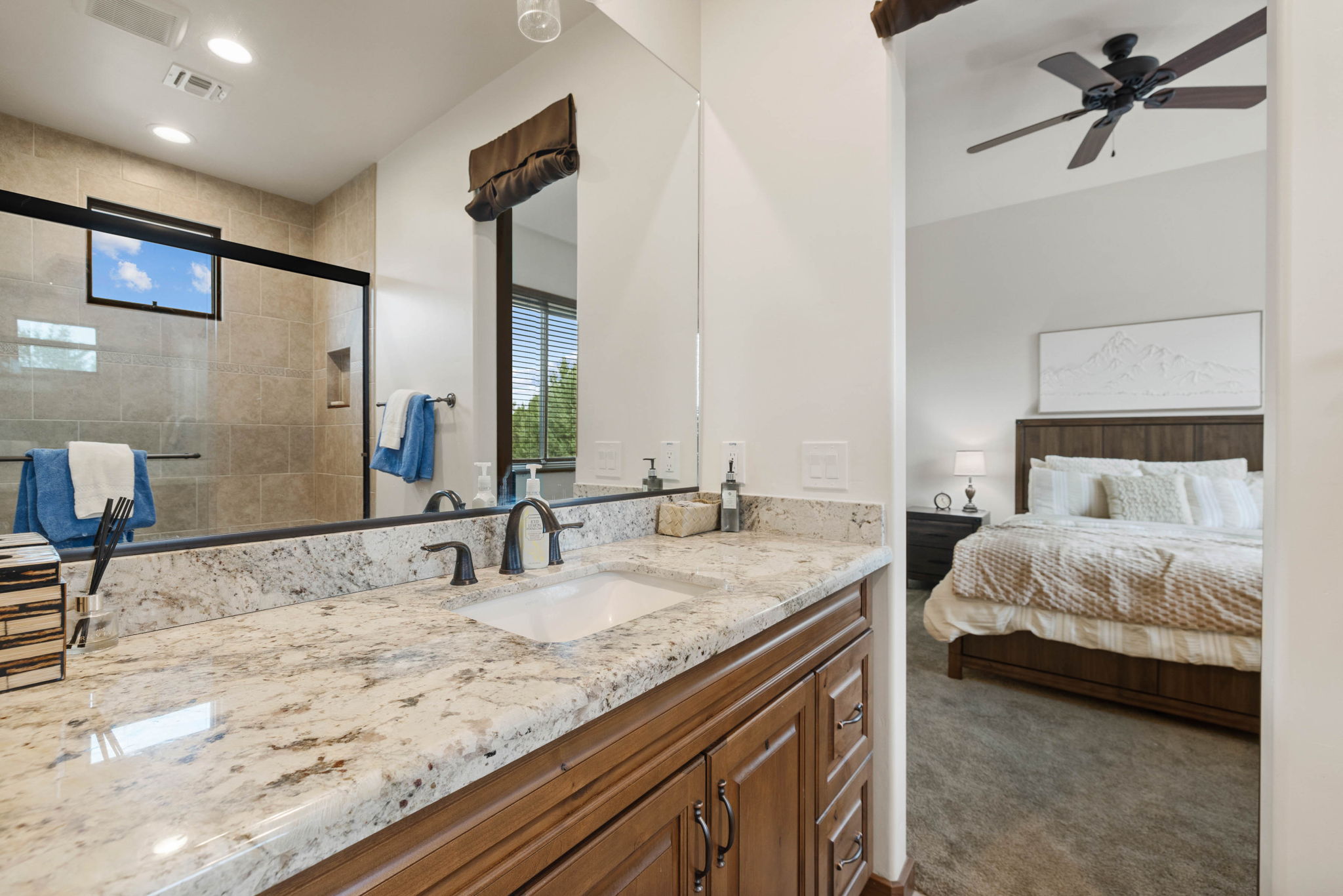 Jack and Jill Bath (2)