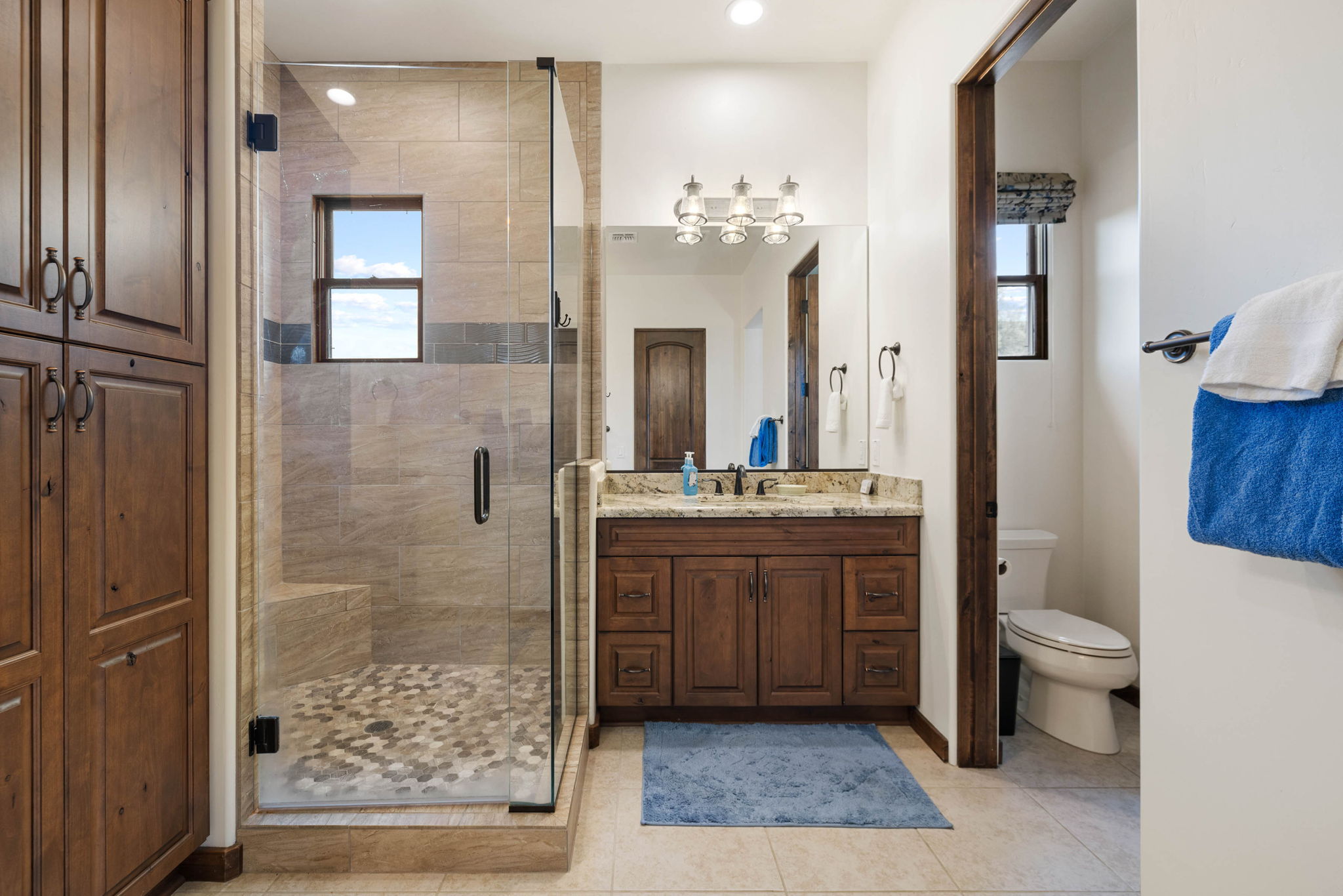 Primary Bathroom (2)