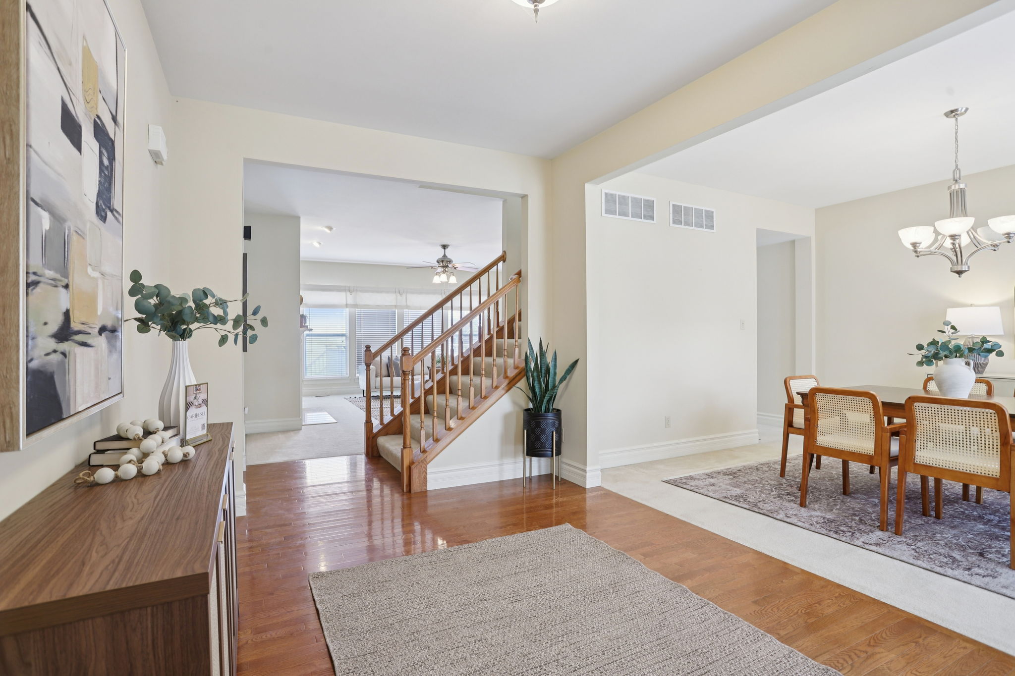 1487 Fenway Dr-005