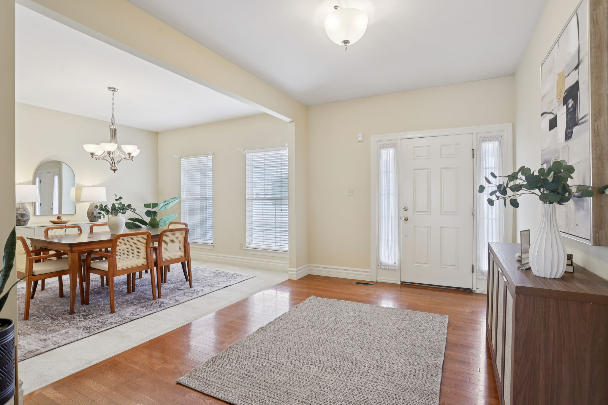1487 Fenway Dr-006