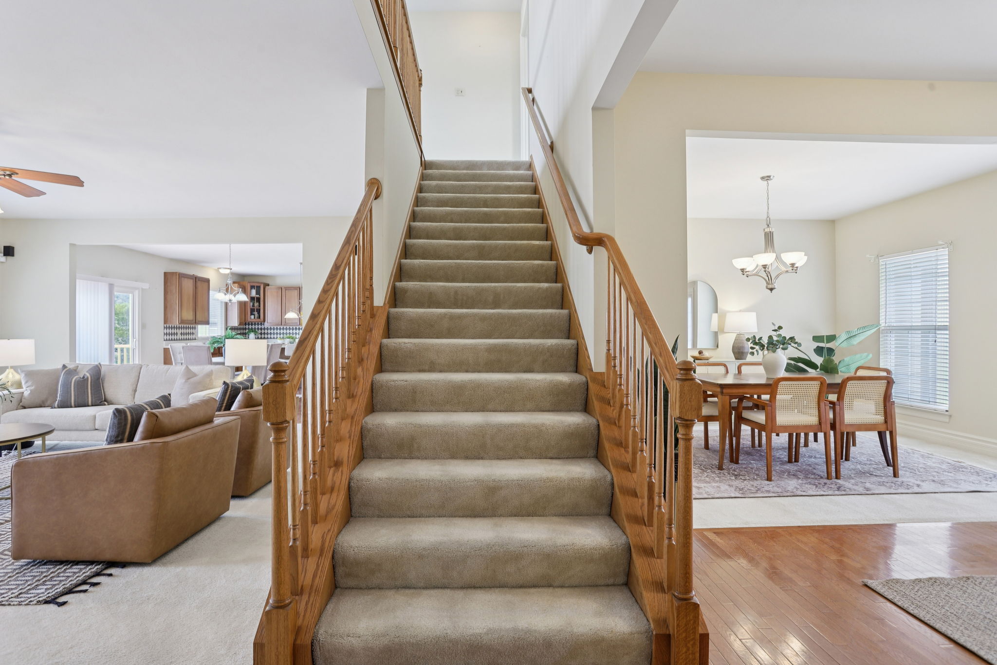 1487 Fenway Dr-023
