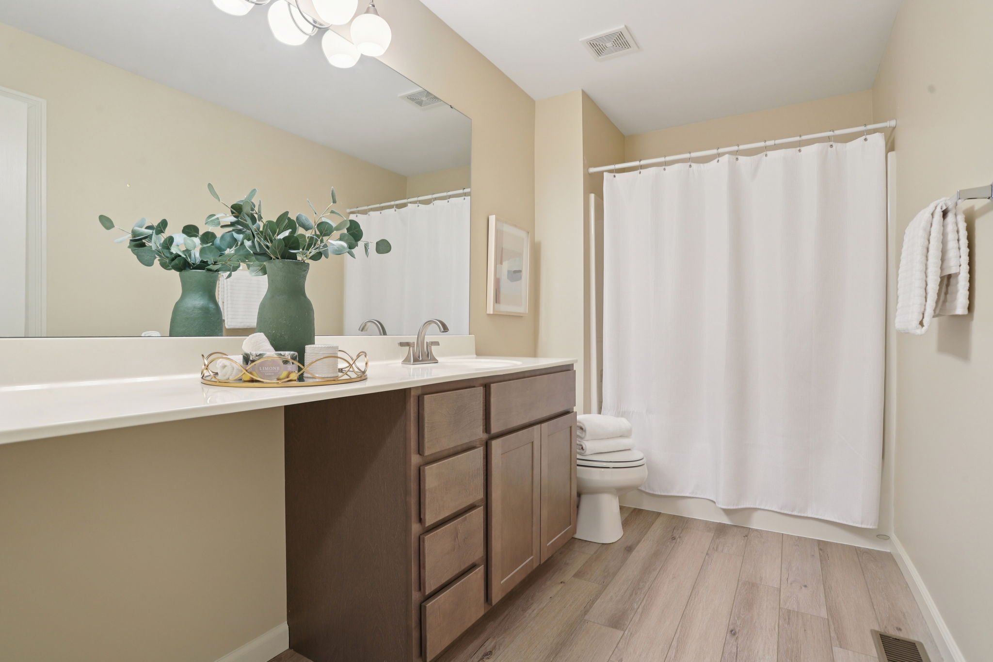 1487 Fenway Dr-031
