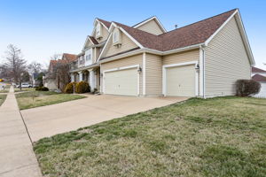 1487 Fenway Dr-003