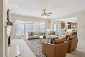 1487 Fenway Dr-008